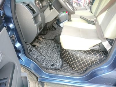 tham-lot-san-xe-tai-kia-k200