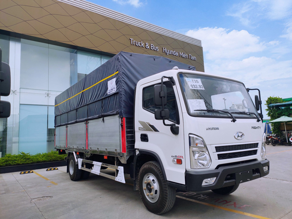 xe-tai-hyundai-ex8