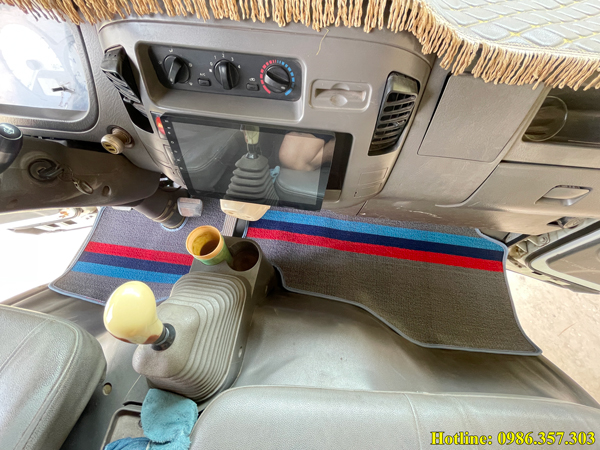 tham-lot-san-xe-tai-ollin-500b