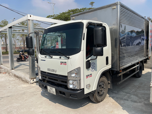 xe-tai-isuzu-qkr